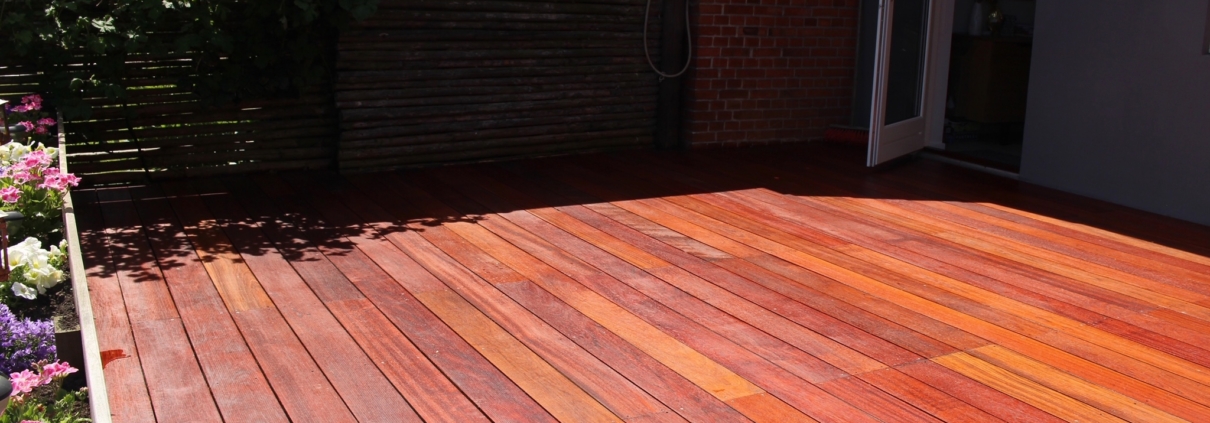 Efter afslibning af træterrasse